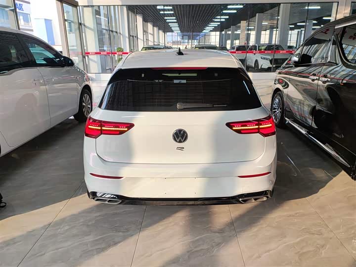 Фото 6 - Volkswagen Golf