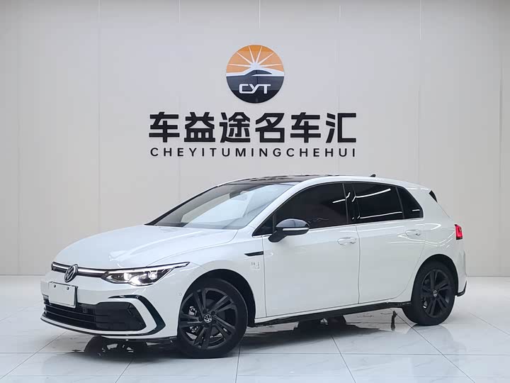 Фото 1 - Volkswagen Golf