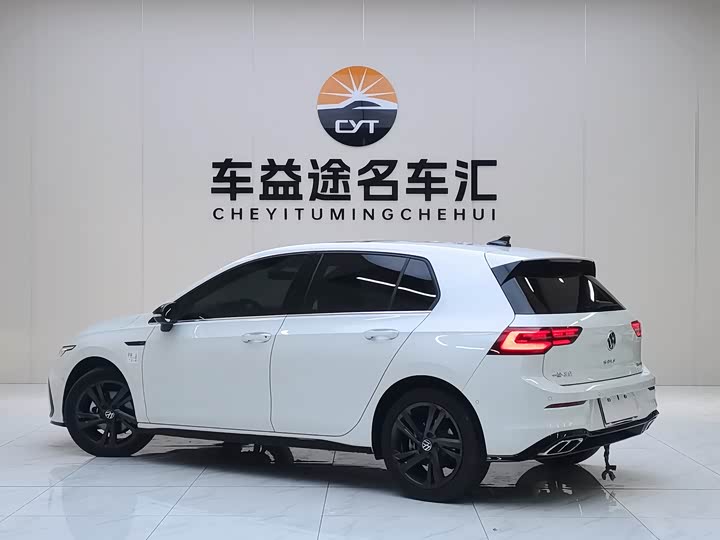 Фото 5 - Volkswagen Golf