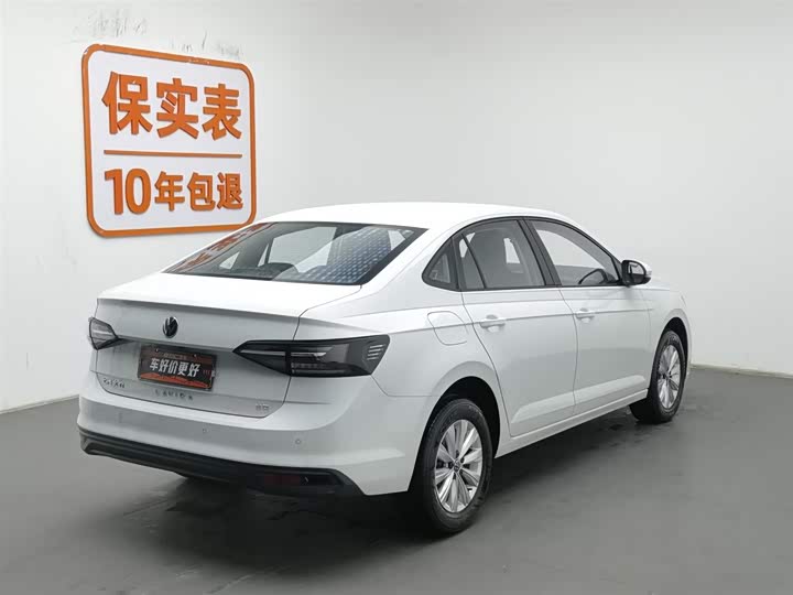 Фото 2 - Volkswagen Lavida