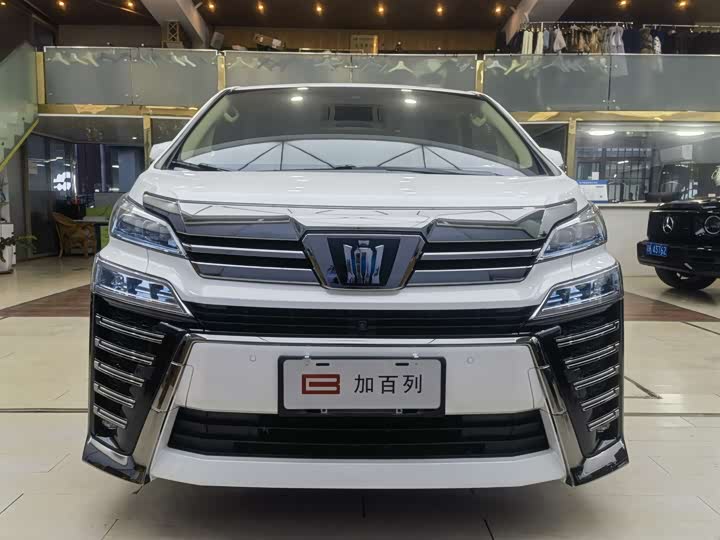 Фото 2 - Toyota Vellfire