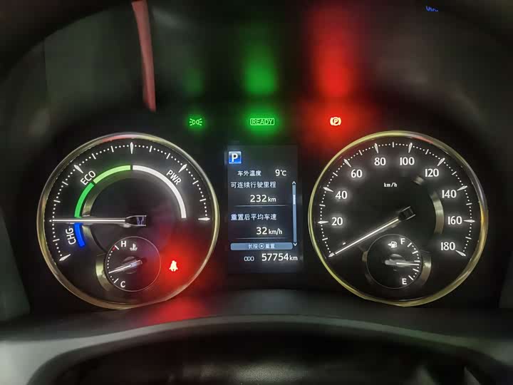 Фото 4 - Toyota Vellfire