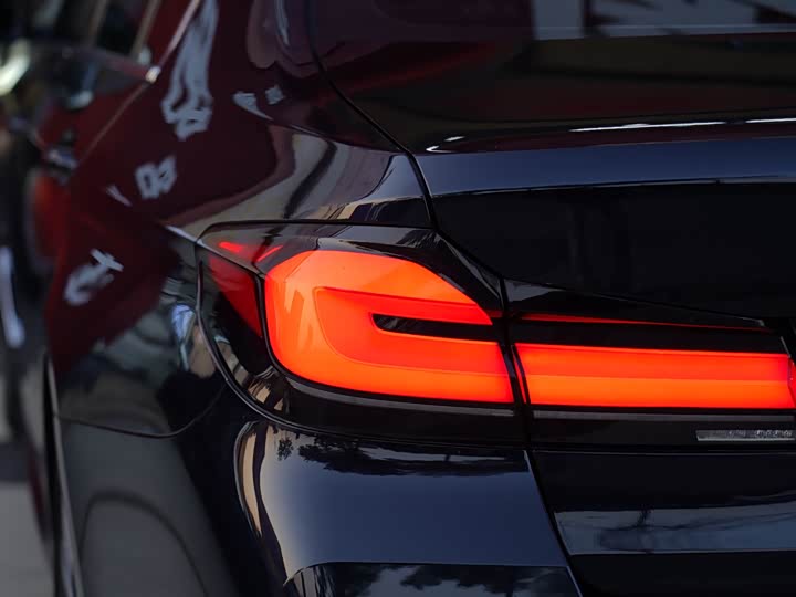 Фото 4 - BMW 5 Series