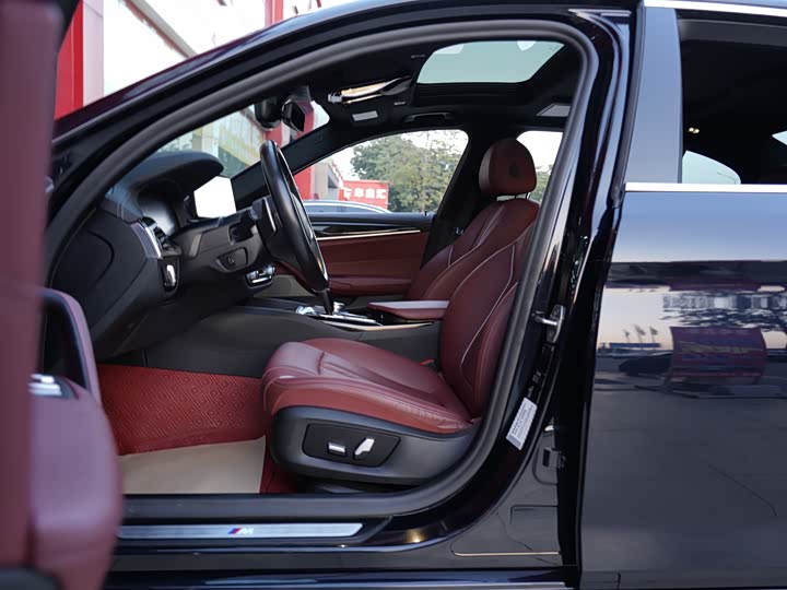 Фото 5 - BMW 5 Series