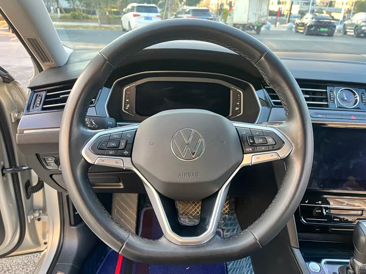 Фото 7 - Volkswagen Magotan