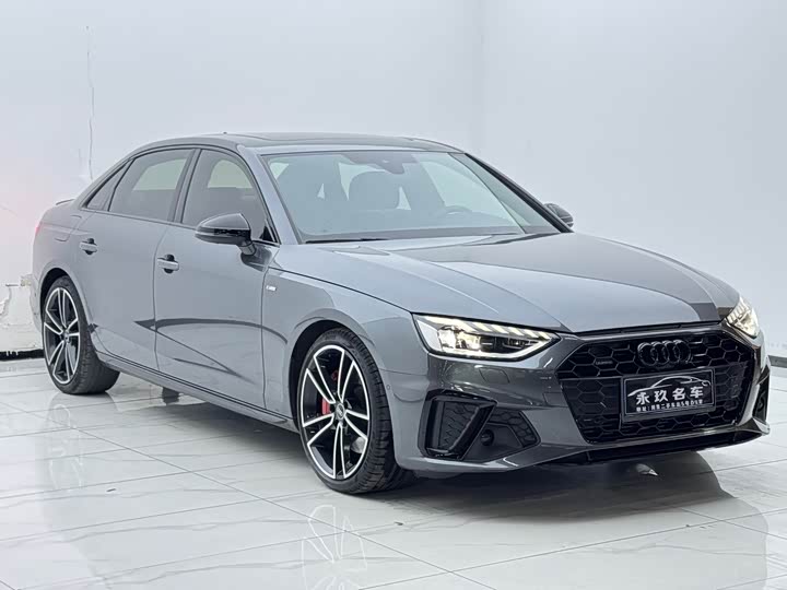 Фото 3 - Audi A4L