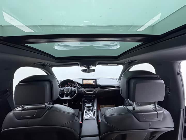 Фото 9 - Audi A4L