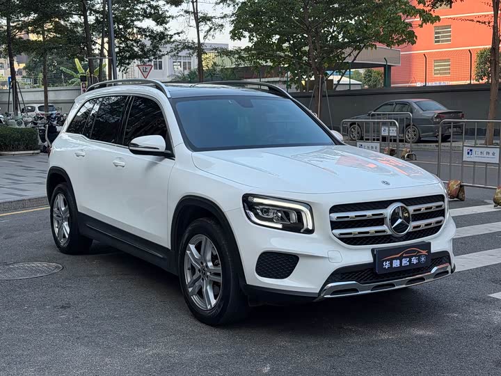 Фото 3 - Mercedes-Benz GLB-Class