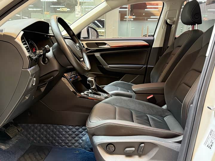 Фото 7 - Volkswagen Tayron