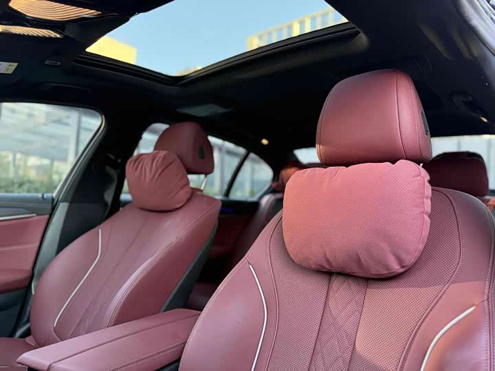 Фото 6 - BMW 5 Series