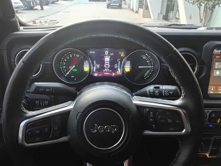 Фото 9 - Jeep Wrangler Hybrid