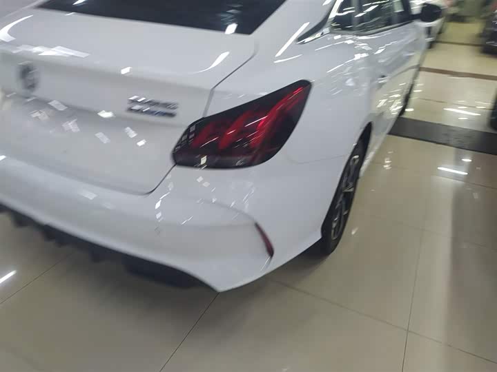 Фото 8 - MG Motor 5