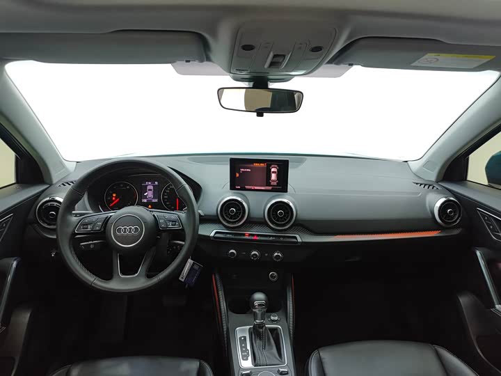 Фото 9 - Audi Q2L