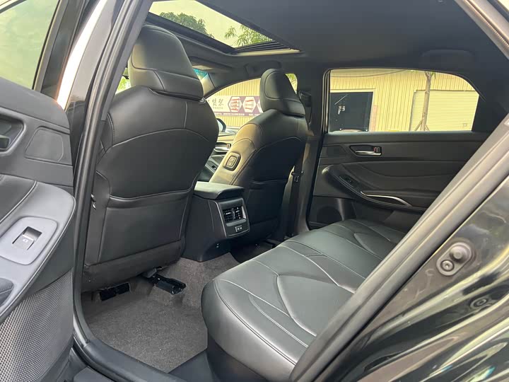 Фото 5 - Toyota Avalon