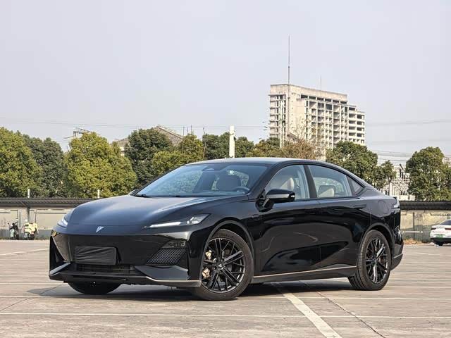 Фото 1 - Changan Deepal SL03