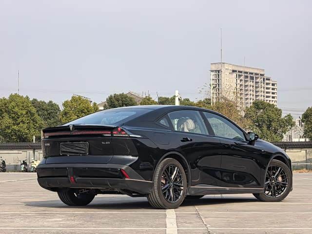 Фото 7 - Changan Deepal SL03