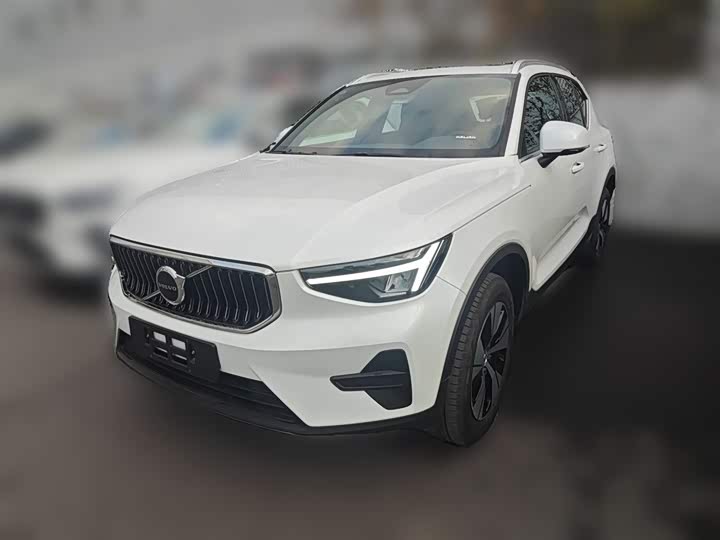 Фото 3 - Volvo XC40