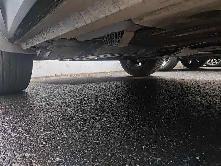 Фото 4 - Volvo XC40