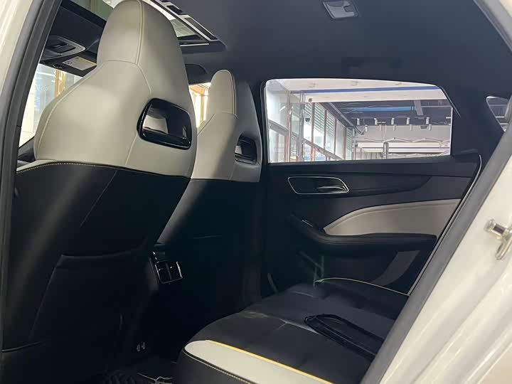 Фото 9 - MG Motor 6