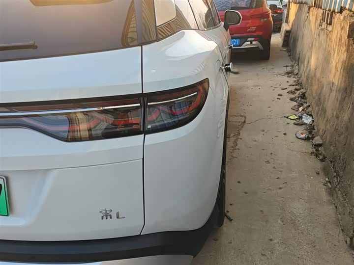 Фото 8 - BYD Song L DM-i Hybrid