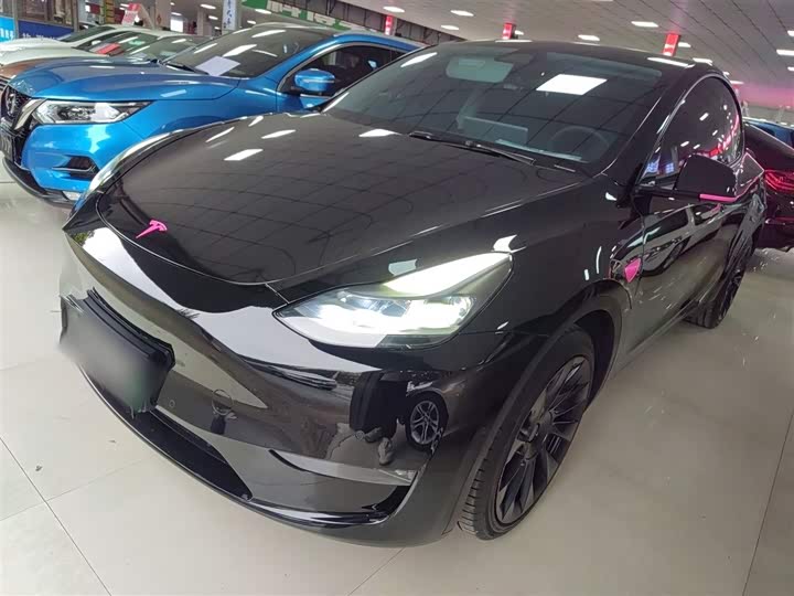 Фото 2 - Tesla Model Y