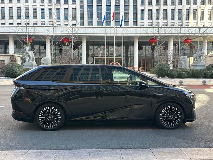 Фото 5 - XPeng X9