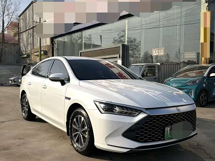 Фото 3 - BYD Qin Plus