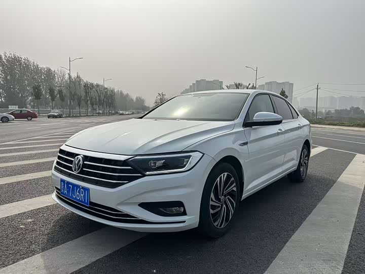 Фото 1 - Volkswagen Sagitar L