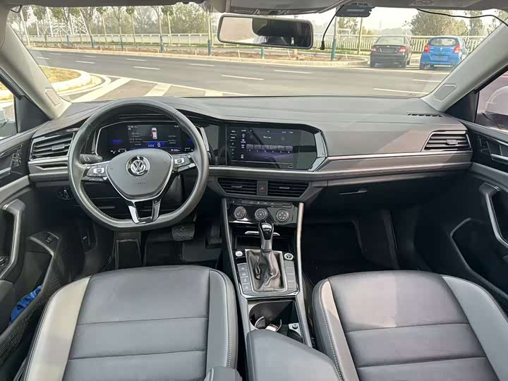 Фото 5 - Volkswagen Sagitar L