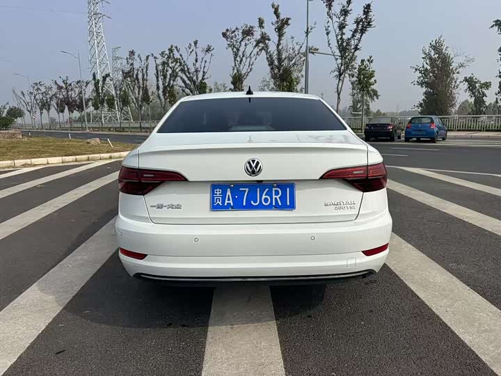 Фото 8 - Volkswagen Sagitar L