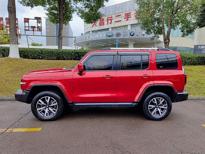 Фото 3 - Tank 300