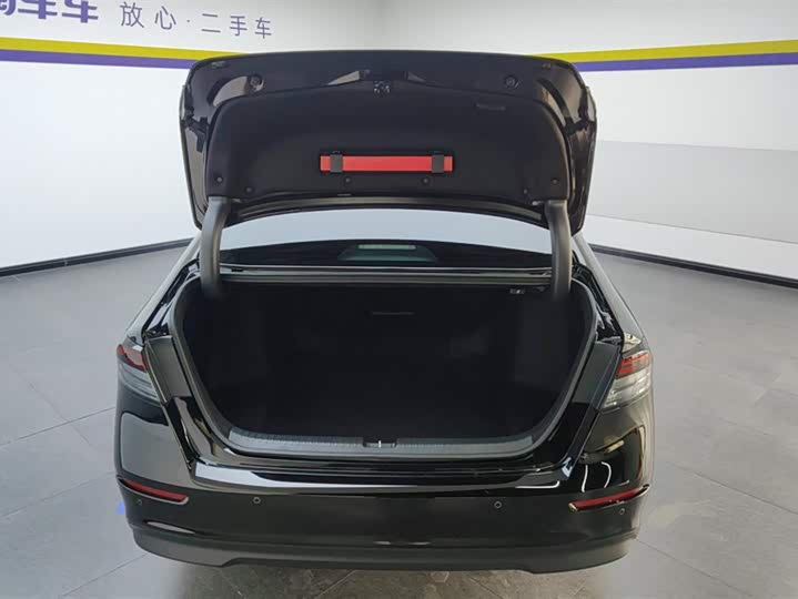 Фото 4 - Honda Accord