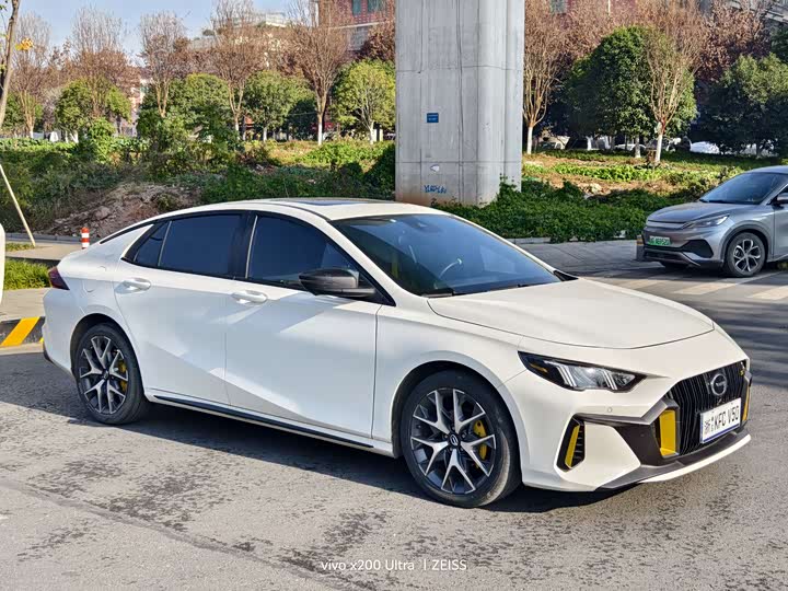 Фото 3 - GAC Trumpchi Empow R