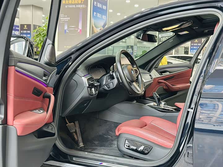 Фото 4 - BMW 5 Series