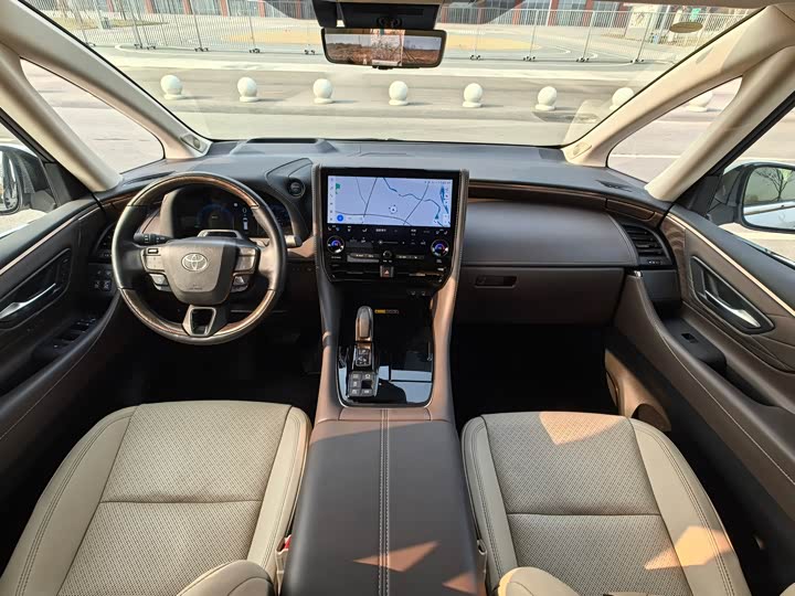 Фото 7 - Toyota Alphard