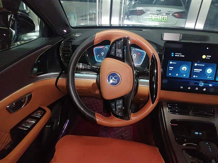 Фото 3 - BYD Han