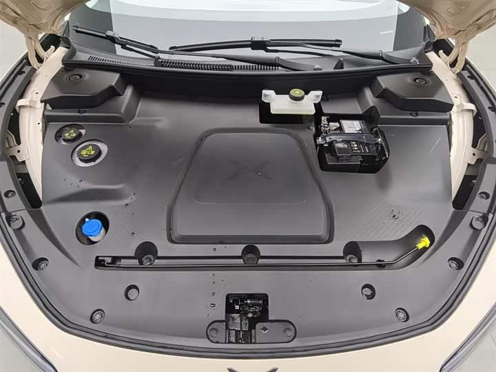 Фото 6 - XPeng Mona M03