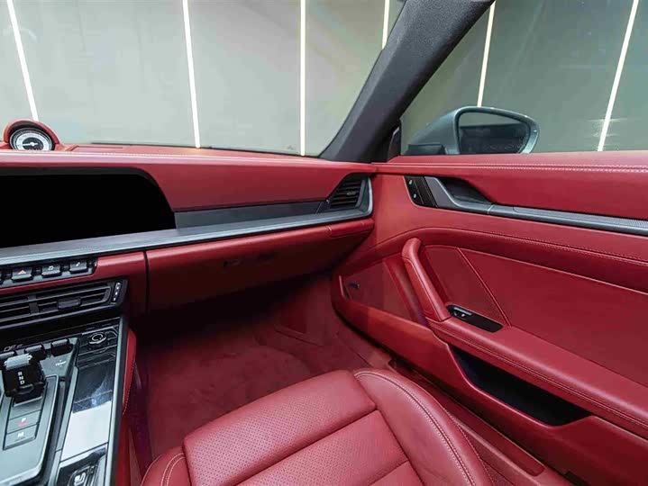 Фото 4 - Porsche 911