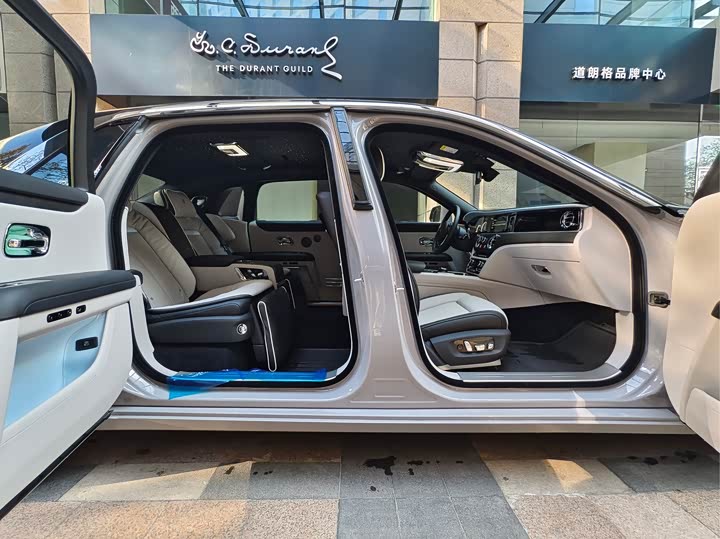 Фото 9 - Rolls-Royce Ghost