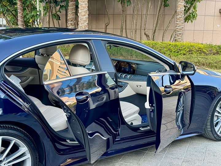 Фото 6 - Mercedes-Benz CLS-Class