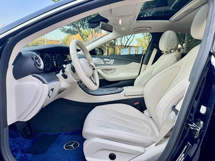 Фото 9 - Mercedes-Benz CLS-Class