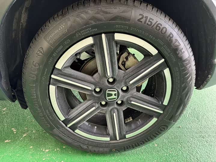 Фото 7 - Honda Vezel