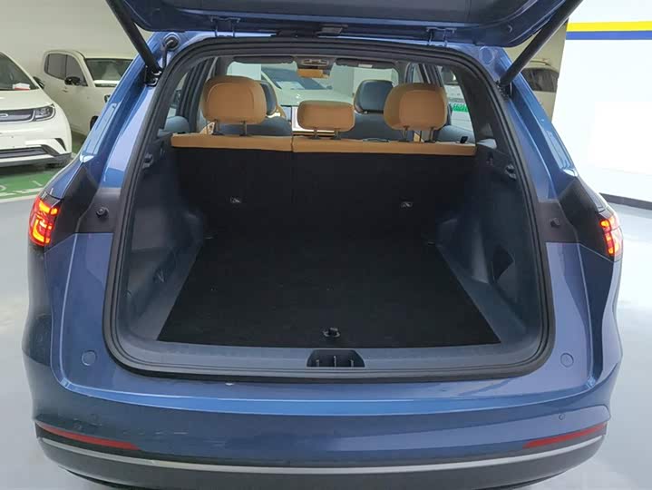 Фото 4 - Geely Galaxy Starship 7