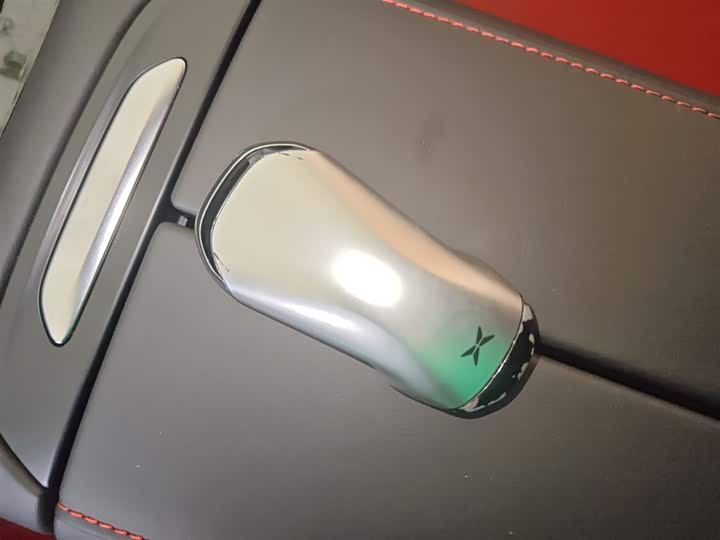 Фото 9 - XPeng P7