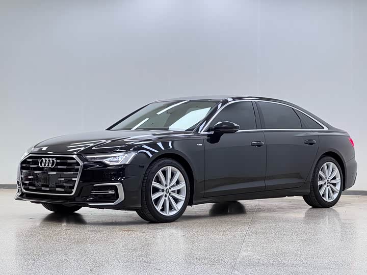 Фото 1 - Audi A6L