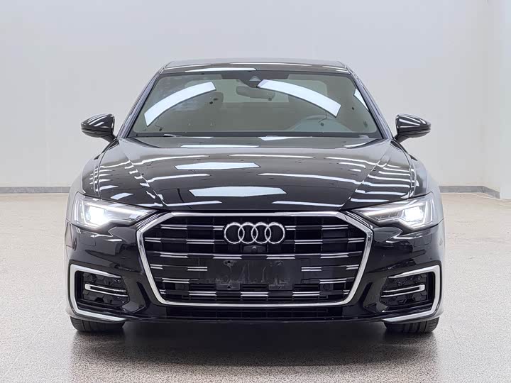 Фото 2 - Audi A6L
