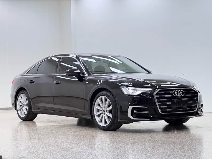 Фото 3 - Audi A6L