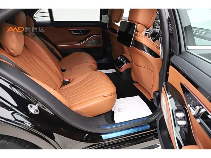 Фото 8 - Mercedes-Benz S-Class