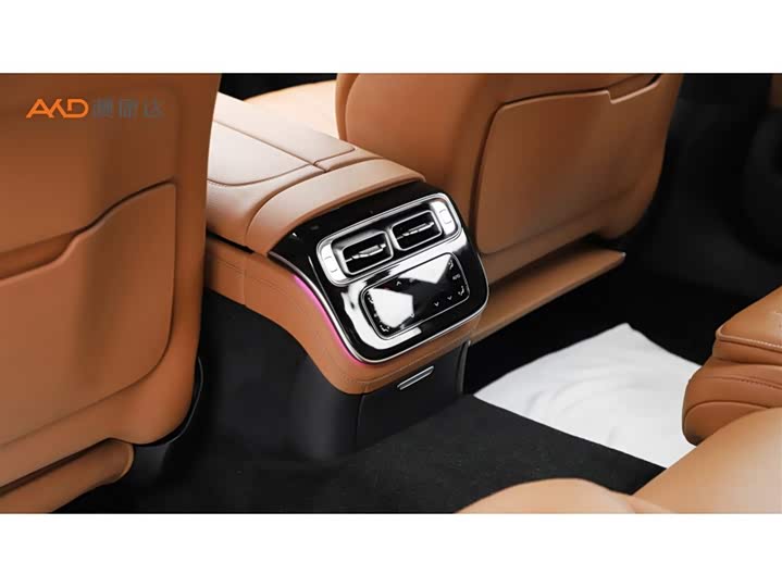 Фото 9 - Mercedes-Benz S-Class