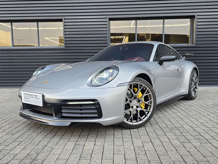 Фото 1 - Porsche 911